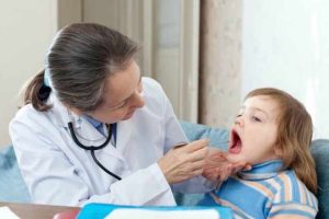 la amigdalitis en los bebes