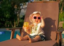 Cuidados esenciales para un bebe en verano