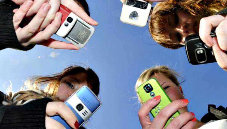 Como enseñar a tu hijo a hacer un buen uso del movil Como enseñar a tu hijo a hacer un buen uso del movil
