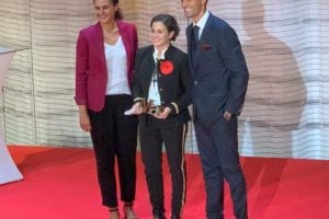 Ana Carrasco recibe el Premio "Mujeres a Seguir"
